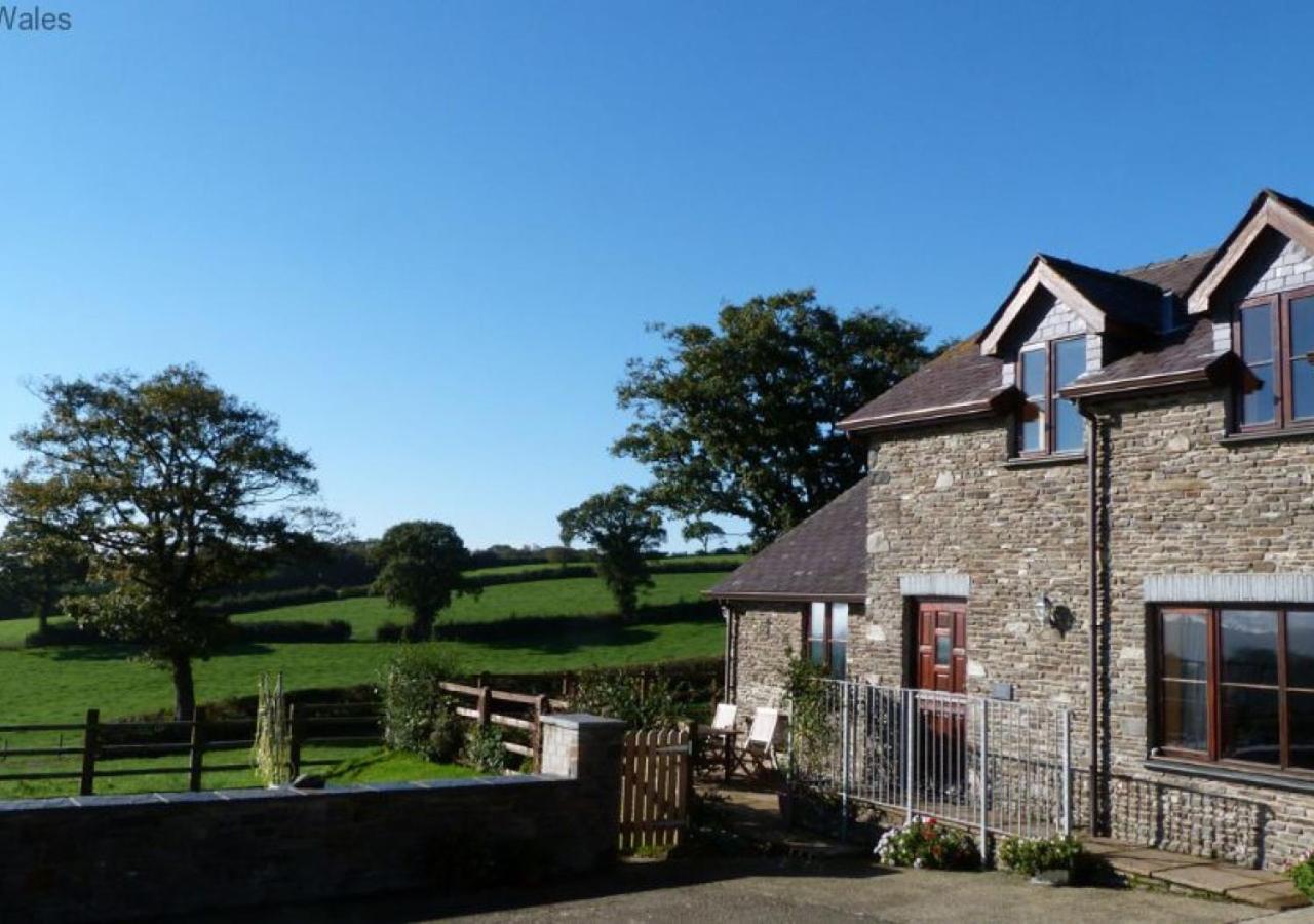 Villa Beudy Bach Lampeter Exterior foto